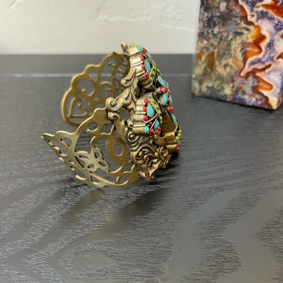 Cuff Bracelet - Picture 5 of 7
